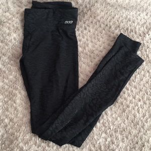 Lorna Jane black leopard leggings